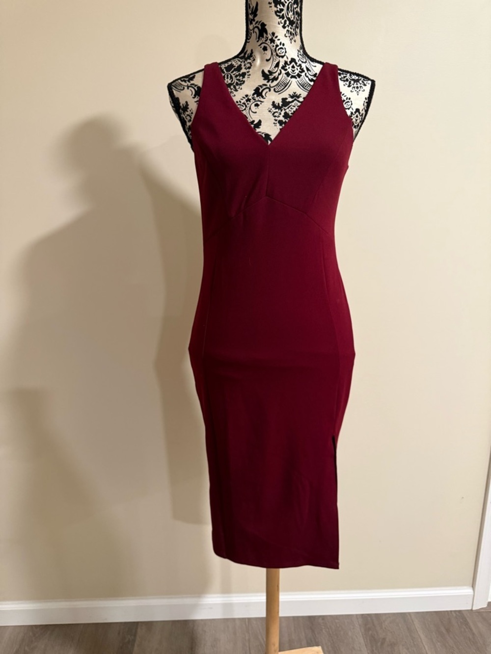 Lulus Body Con Dress - Picture 2 of 6